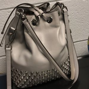 Meet your Posher, Lucia